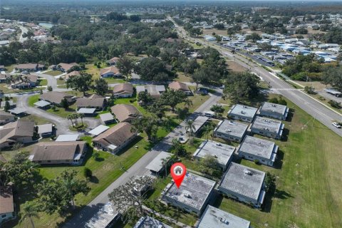 House in Sun City Center, Florida 2 bedrooms, 89.19 sq.m. № 2218265 - photo 21