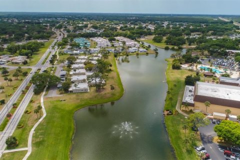 House in Sun City Center, Florida 2 bedrooms, 89.19 sq.m. № 2218265 - photo 26