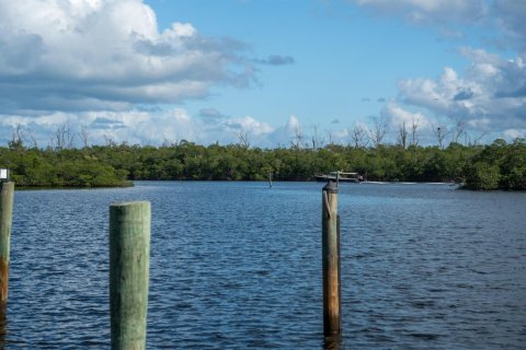 Villa ou maison à louer à Hobe Sound, Floride: 5 chambres, 489.59 m2 № 1056962 - photo 1