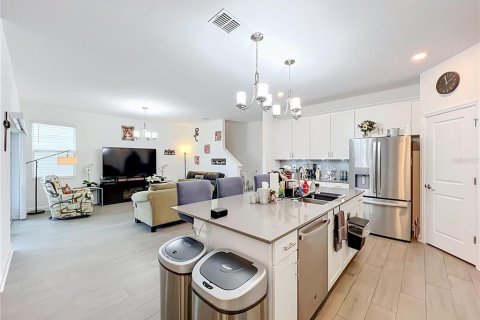 Casa en venta en Orlando, Florida, 6 dormitorios, 244.7 m2 № 2219506 - foto 16