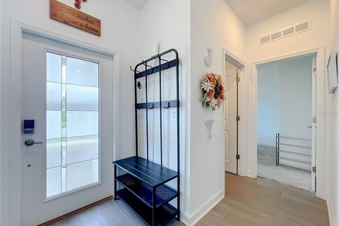 Casa en venta en Orlando, Florida, 6 dormitorios, 244.7 m2 № 2219506 - foto 7