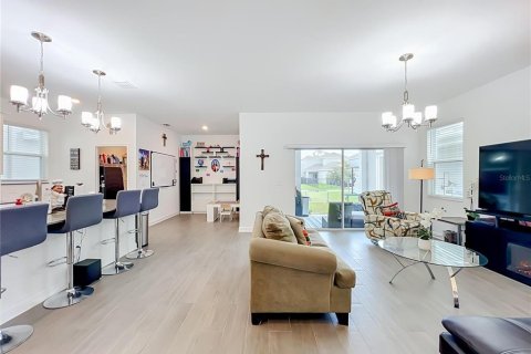 Casa en venta en Orlando, Florida, 6 dormitorios, 244.7 m2 № 2219506 - foto 15