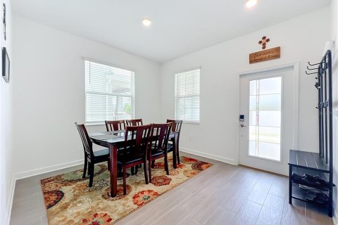 Casa en venta en Orlando, Florida, 6 dormitorios, 244.7 m2 № 2219506 - foto 9