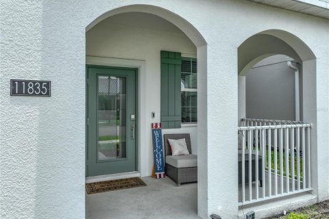 Casa en venta en Orlando, Florida, 6 dormitorios, 244.7 m2 № 2219506 - foto 5