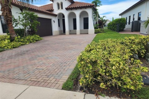 Villa ou maison à Ave Maria, Floride 4 chambres № 2348680