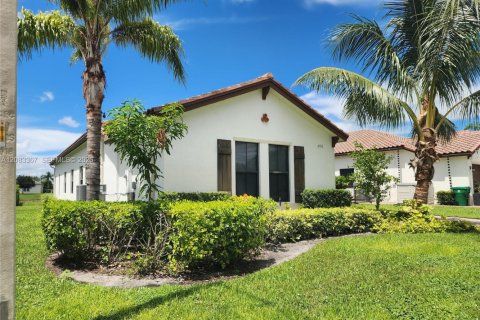 Villa ou maison à louer à Ave Maria, Floride: 4 chambres № 2348680 - photo 11