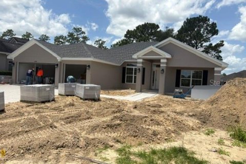 House in Dunnellon, Florida 4 bedrooms, 210.42 sq.m. № 2204271