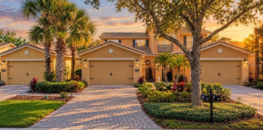 Casa en Poinciana, Florida 2 dormitorios, 176.42 m2 № 2428950