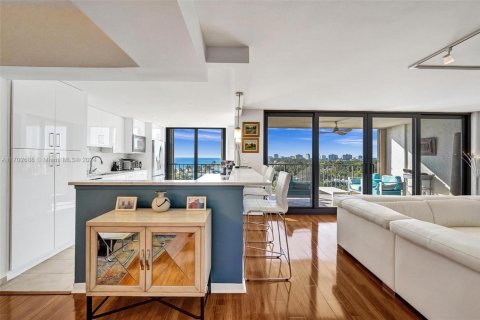 Condo in Fort Lauderdale, Florida, 2 bedrooms  № 1656569 - photo 18