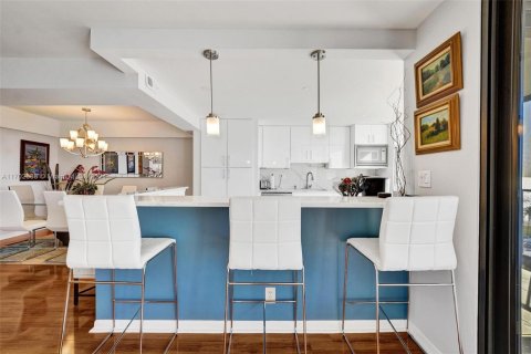 Condo in Fort Lauderdale, Florida, 2 bedrooms  № 1656569 - photo 22