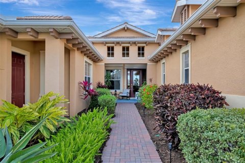 House in Bradenton, Florida 4 bedrooms, 258.73 sq.m. № 2143745 - photo 11