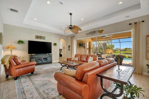 House in Bradenton, Florida 4 bedrooms, 258.73 sq.m. № 2143745 - photo 26