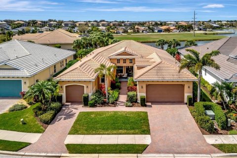 House in Bradenton, Florida 4 bedrooms, 258.73 sq.m. № 2143745 - photo 3