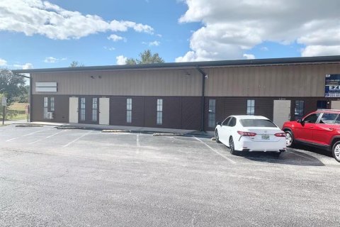 Immobilier commercial à Kissimmee, Floride 116.13 m2 № 2102937