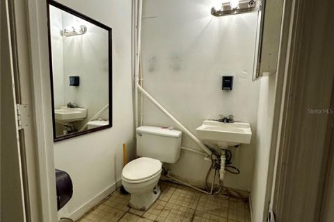 Immobilier commercial à louer à Kissimmee, Floride: 116.13 m2 № 2102937 - photo 20