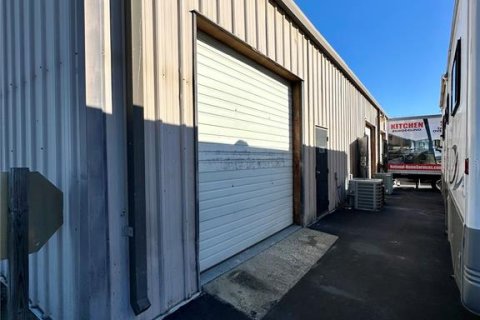Immobilier commercial à louer à Kissimmee, Floride: 116.13 m2 № 2102937 - photo 3