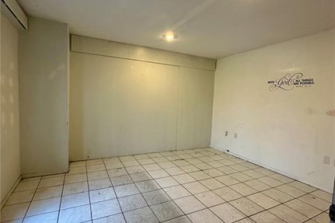 Immobilier commercial à louer à Kissimmee, Floride: 116.13 m2 № 2102937 - photo 6