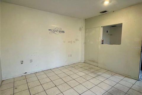 Immobilier commercial à louer à Kissimmee, Floride: 116.13 m2 № 2102937 - photo 7