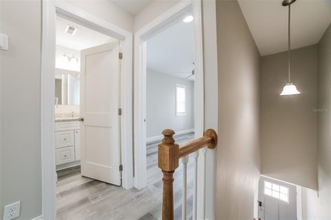 Снять в аренду квартиру в Сент-Питерсберг, Флорида 5 комнат, 175.59м2, № 1619073 - фото 13