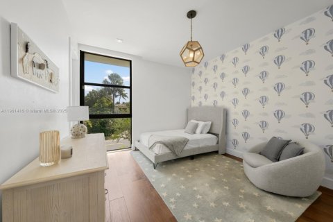 House in Miami Beach, Florida 4 bedrooms, 393.63 sq.m. № 1955011 - photo 20