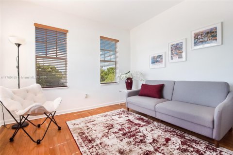 Copropriété à vendre à Miami Beach, Floride: 1 chambre, 46.92 m2 № 1944009 - photo 2