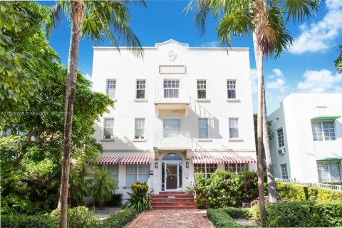 Copropriété à vendre à Miami Beach, Floride: 1 chambre, 46.92 m2 № 1944009 - photo 8