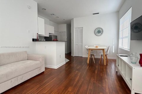 Copropriété à vendre à Miami Beach, Floride: 1 chambre, 46.92 m2 № 1944009 - photo 13