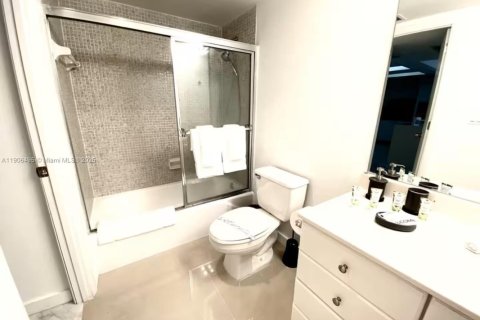 Copropriété à vendre à Sunny Isles Beach, Floride: 1 chambre, 93.37 m2 № 1957000 - photo 20