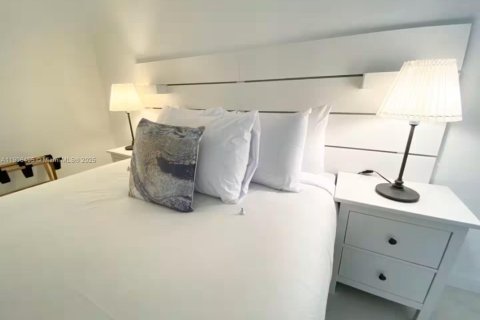 Copropriété à vendre à Sunny Isles Beach, Floride: 1 chambre, 93.37 m2 № 1957000 - photo 16