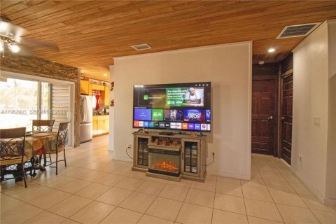 Villa ou maison à vendre à Clewiston, Floride: 3 chambres № 2024799 - photo 15