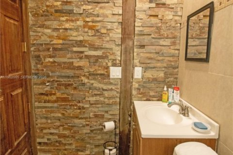 Villa ou maison à vendre à Clewiston, Floride: 3 chambres № 2024799 - photo 29