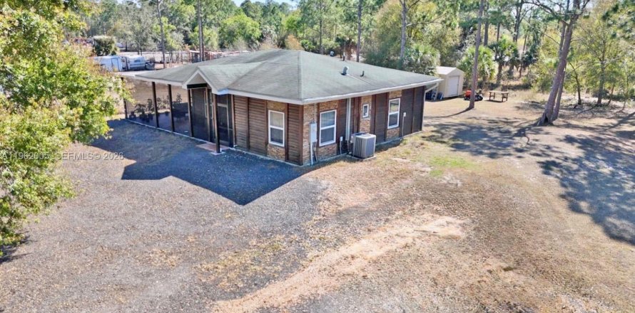 Villa ou maison à Clewiston, Floride 3 chambres № 2024799