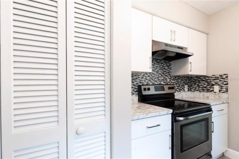 Condominio en venta en Tampa, Florida, 2 dormitorios, 81.85 m2 № 1801742 - foto 17