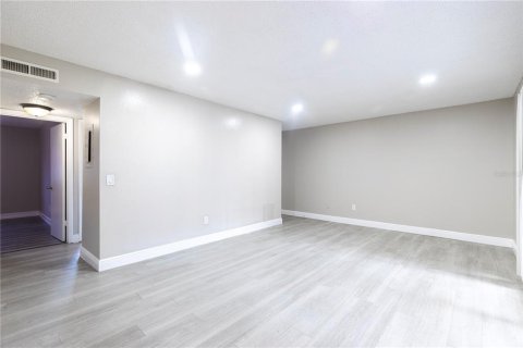 Condominio en venta en Tampa, Florida, 2 dormitorios, 81.85 m2 № 1801742 - foto 5