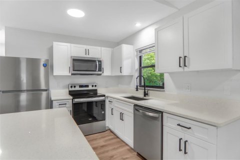 Casa en venta en Inverness, Florida, 2 dormitorios, 96.62 m2 № 1866613 - foto 6