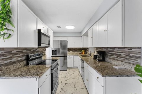 Villa ou maison à vendre à Orlando, Floride: 4 chambres, 130.53 m2 № 2388549 - photo 10