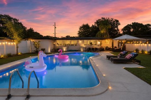 Villa ou maison à vendre à Orlando, Floride: 4 chambres, 130.53 m2 № 2388549 - photo 2
