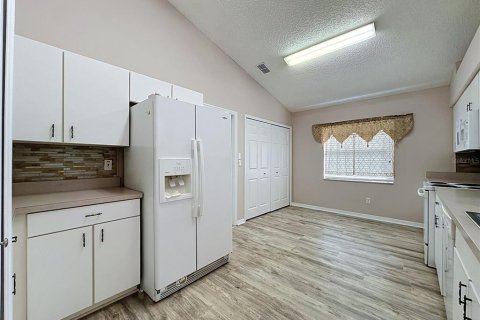 Villa ou maison à vendre à Clermont, Floride: 2 chambres, 139.17 m2 № 2419686 - photo 11