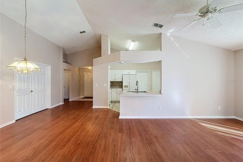 Villa ou maison à vendre à Clermont, Floride: 2 chambres, 139.17 m2 № 2419686 - photo 8