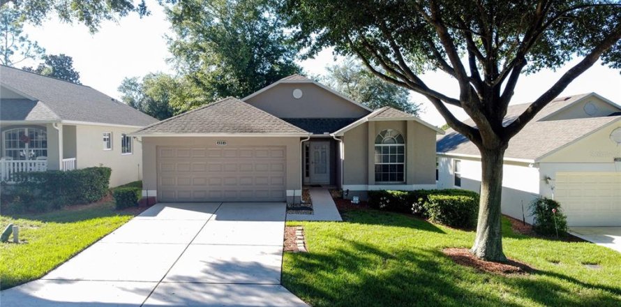 Villa ou maison à Clermont, Floride 2 chambres, 139.17 m2 № 2419686