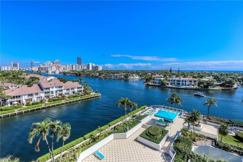 Condo in Aventura, Florida, 2 bedrooms № 2027128 - photo 15