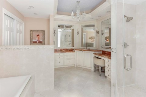 Condo in Aventura, Florida, 2 bedrooms № 2027128 - photo 17