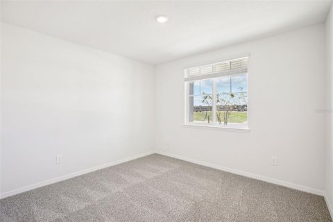 Casa en venta en Zephyrhills, Florida, 5 dormitorios, 283.44 m2 № 2119112 - foto 21