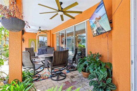 Villa ou maison à vendre à Sorrento, Floride: 5 chambres, 378.11 m2 № 2388746 - photo 30