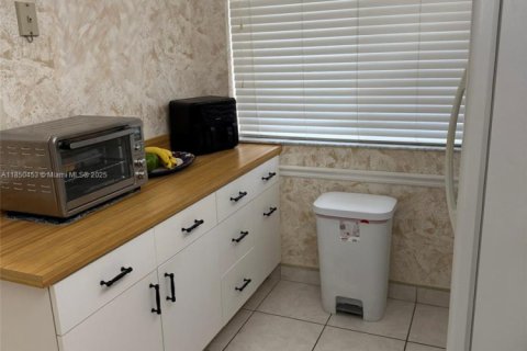 Купить кондоминиум в Лодерхилл, Флорида 2 спальни, 99.41м2, № 1962943 - фото 19