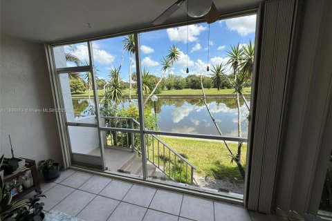 Купить кондоминиум в Лодерхилл, Флорида 2 спальни, 99.41м2, № 1962943 - фото 29