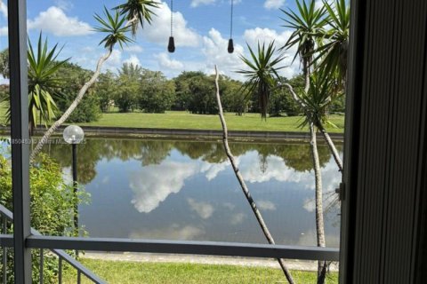 Купить кондоминиум в Лодерхилл, Флорида 2 спальни, 99.41м2, № 1962943 - фото 28