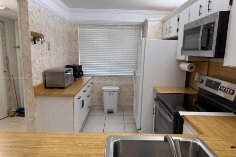 Купить кондоминиум в Лодерхилл, Флорида 2 спальни, 99.41м2, № 1962943 - фото 18