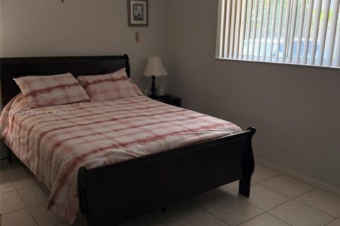 Купить кондоминиум в Лодерхилл, Флорида 2 спальни, 99.41м2, № 1962943 - фото 14