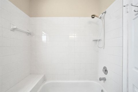 Villa ou maison à vendre à Coral Springs, Floride: 4 chambres, 268.67 m2 № 2397860 - photo 29